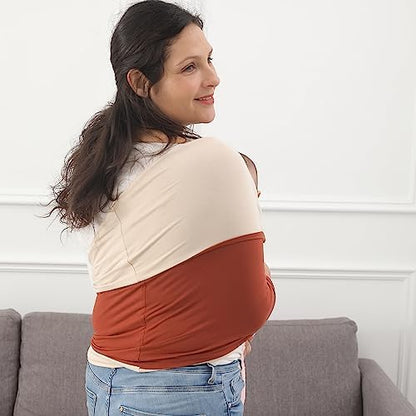 Step-by-step wrapping process of the buckle-free Kloovete infant carrier on a parent