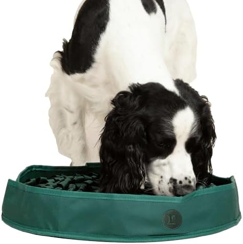 Reggie Stimulating Feeder Mat fabric loops detail