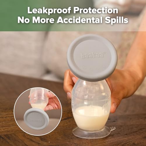 Haakaa silicone breast pump cover protecting the flange from dust