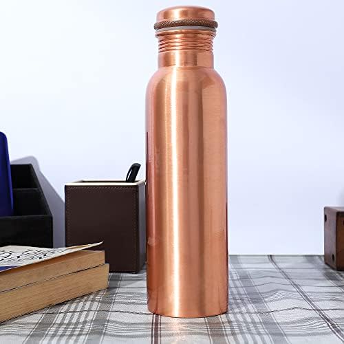 Close up of 100 percent pure copper finish on Buddha4all bottle