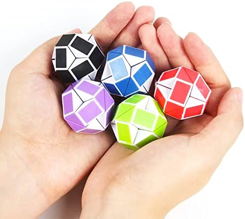 Close up view of the durable plastic triangular prisms on the twist puzzle toy
