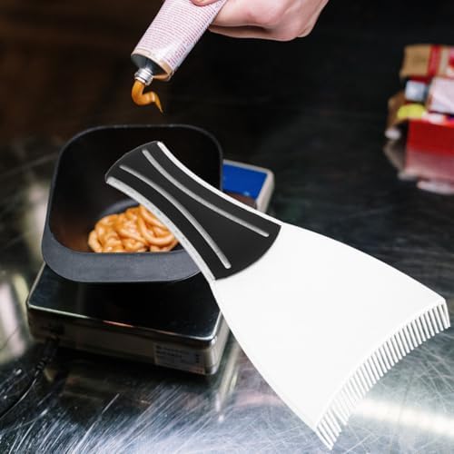 Ergonomic hair color paddle for balayage