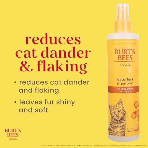 Close up of spray nozzle on Burt's Bees cat dry cleanser