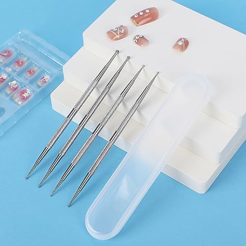 Mozeat Lens four piece manicure kit arranged neatly inside its protective clear storage box