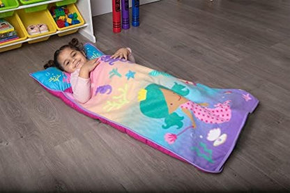 Detail of Baby Boom kids nap mat Velcro closure