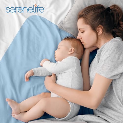 Group of 4 SereneLife absorbent bed pads