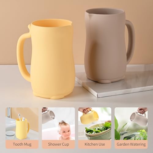 Minimalist cat tail design feature on the back of the YOSEGOOTER baby cup