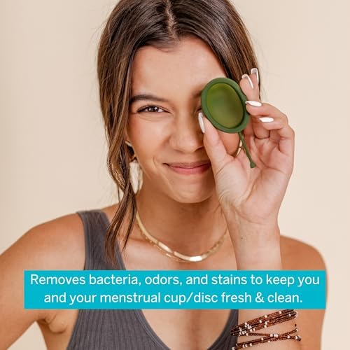 Organic plant based gel cleaner for menstrual discs