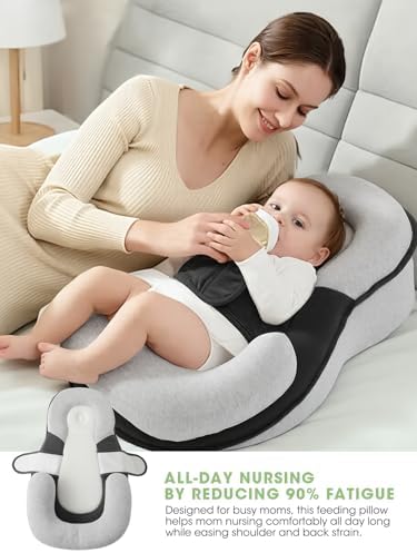 Kaatnii baby lounger demonstrating anti-reflux head groove