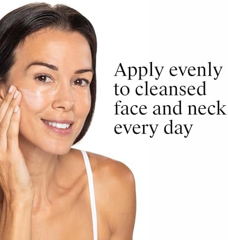 Fast-acting retinol cream improves skin clarity and radiance in weeks