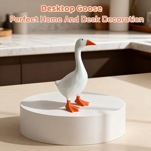 Close up of 7 inch desk goose statue details