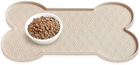 PWTAA waterproof pet placemat with raised edge on floor