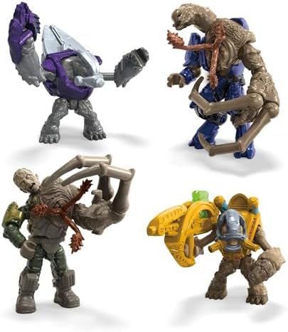 Side profile of Master Chief and Arbiter micro figures from the imported USA collectible set.