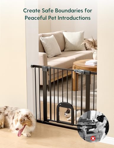 Babelio auto close dog gate installed at the bottom of wooden stairs.