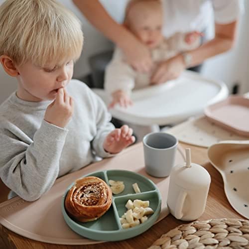 Top down view of Cambridge Blue silicone baby plate