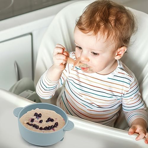 Eascrozn silicone toddler forks and spoons showing the short rounded non-slip handles for easy grip