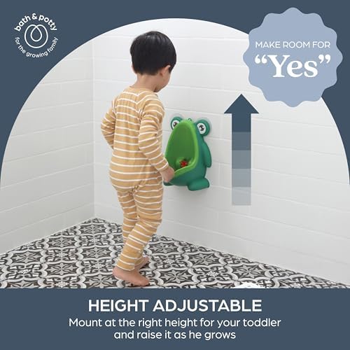 Portable toddler urinal with suction cup mount