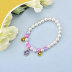 Ancnoz pet necklace showcasing the adjustable elastic design and smooth artificial pearls.