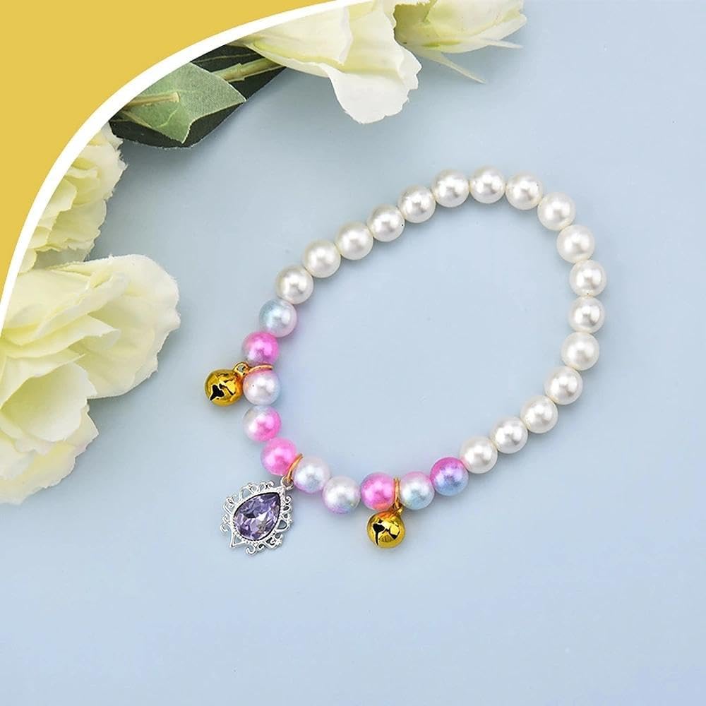 Ancnoz pet necklace showcasing the adjustable elastic design and smooth artificial pearls.