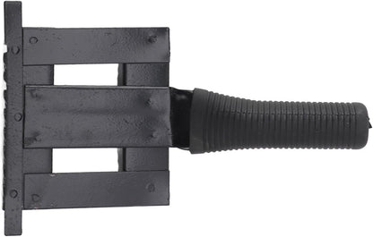 Anti pruritic animal scratcher comb showing thick and thin teeth spacing