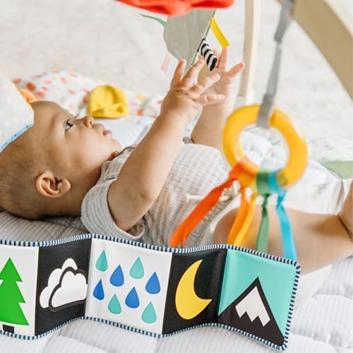 Move2Play gym showing quick snap assembly and storage features