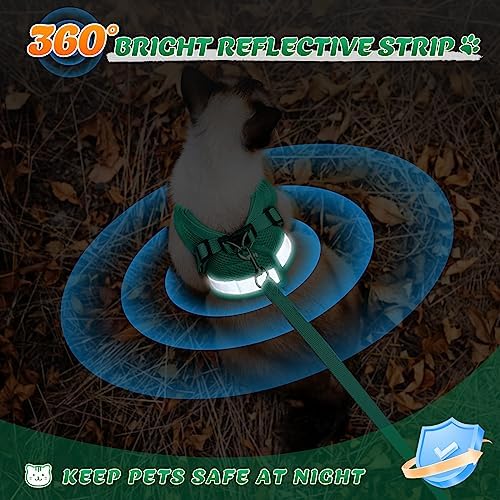 Supet cat harness D-ring attachment point close up