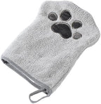 Close up of Muddi Pet microfiber pet cleaning mitt texture