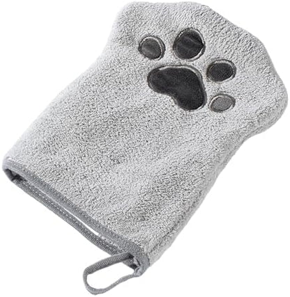 Close up of Muddi Pet microfiber pet cleaning mitt texture
