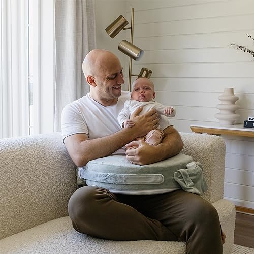 My Brest Friend Super Deluxe Nursing Pillow showing wrap-around design