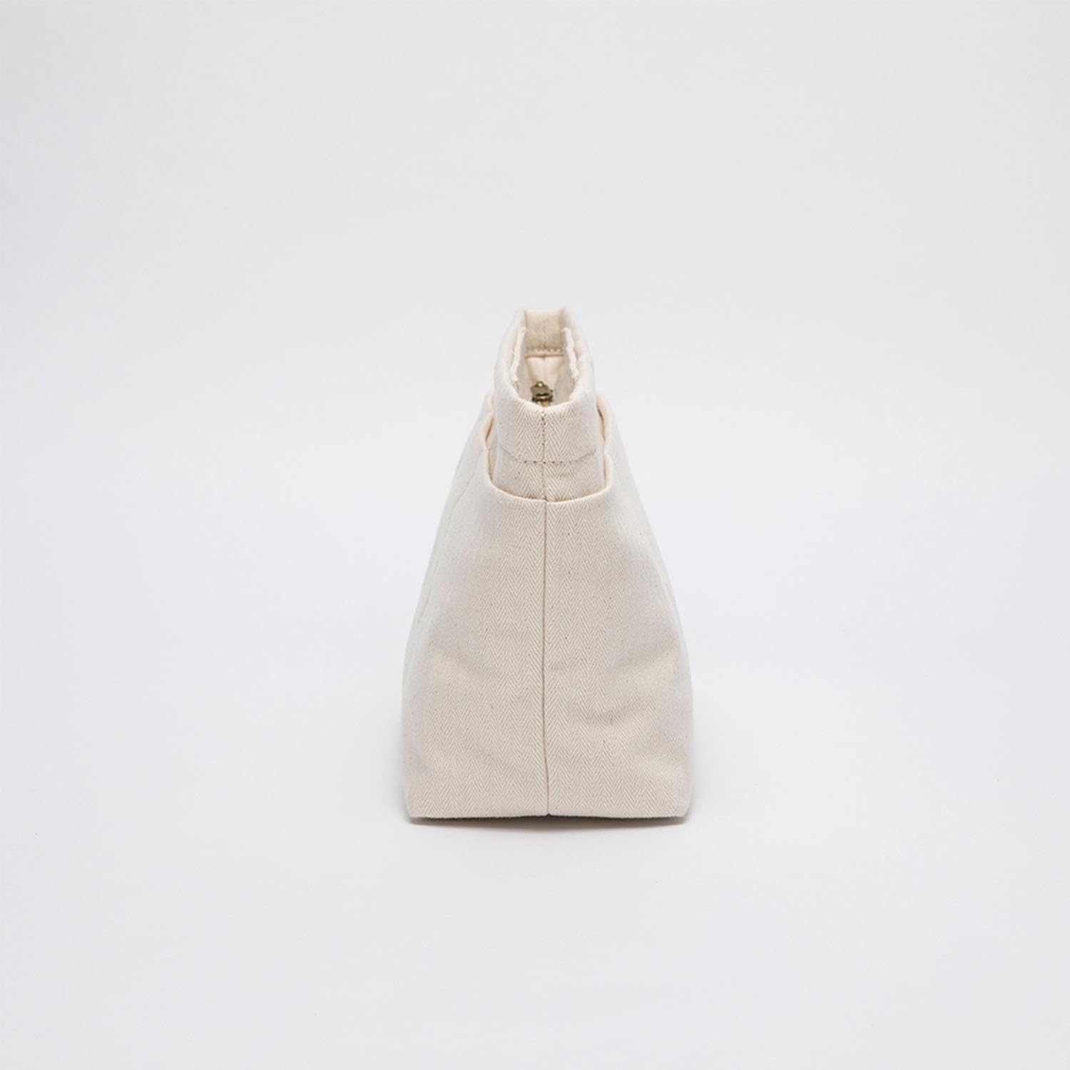 YONBEN multi pocket cosmetic storage insert showing reinforced base stitching and side panels