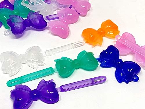 Close up view of the secure hinge closing mechanism on Tara plastic barrettes