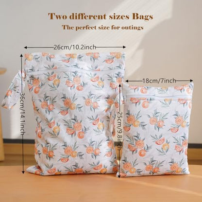 Opgroeie reusable wet bag with zipper and handle detail