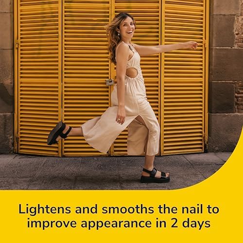 The complete 30 count kit of Dr. Scholl's Fungal Nail Clear and Cure showing dual-action swabs.