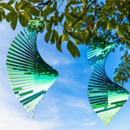 Sosunlid helix wind spinner installed on a patio