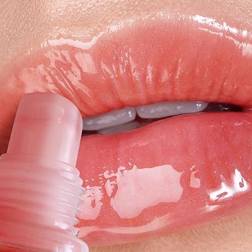Portable slant tip applicator lip gels for easy on the go hydration