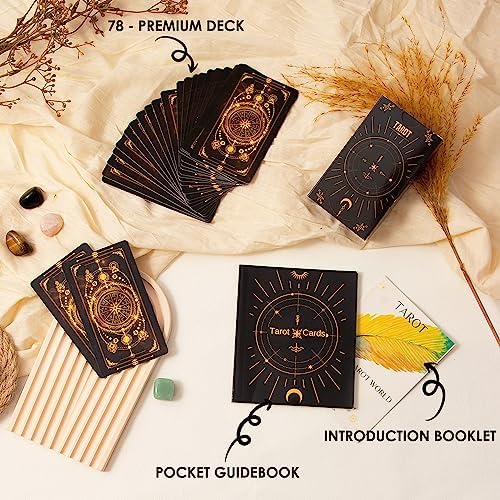 Tarot tablecloth and velvet bag included in the Sugeya gift set