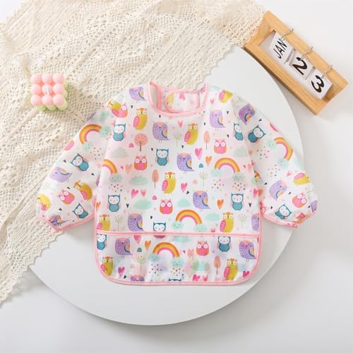 Waterproof baby feeding smock with food catching pocket design