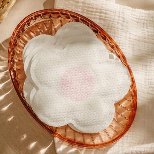 Convenient 50 count box of Kimitimi nursing pads