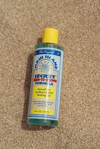Maui Island Secret healing gel showing clear cooling texture for after-sun care.