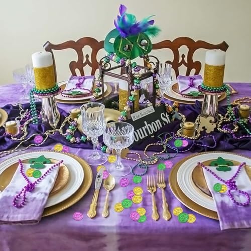Table setting decorated with 100 piece Mardi Gras coin set