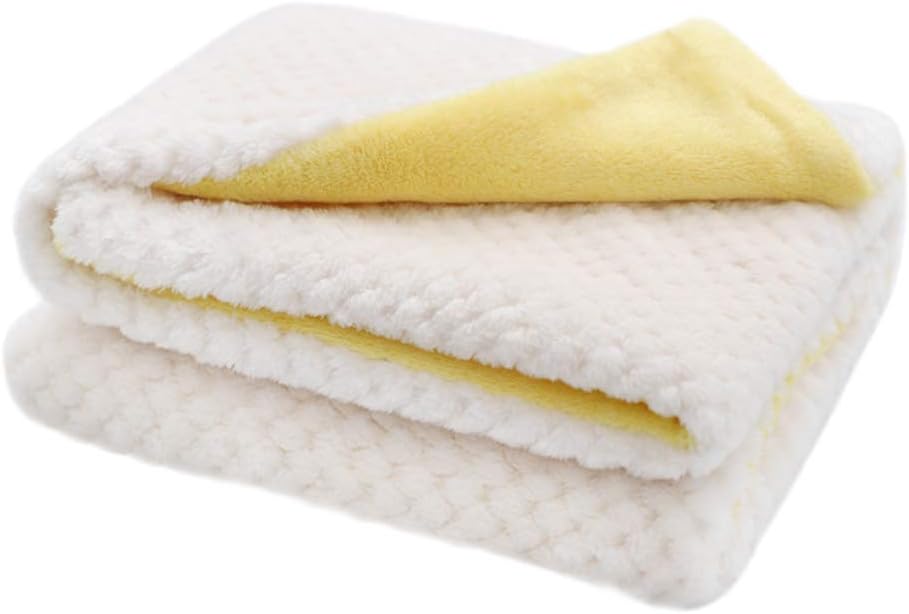Thick double layer fleece throw for medium dogs and cats in grey
