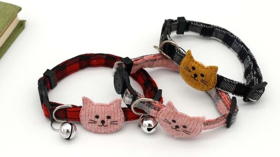 Premium nylon printed decorative kitten necklace in blue colorway