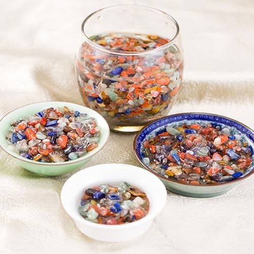 Natural agate chips used for succulent plant pot decoration