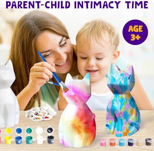 Art palette and two paintbrushes included in the DIY craft kit