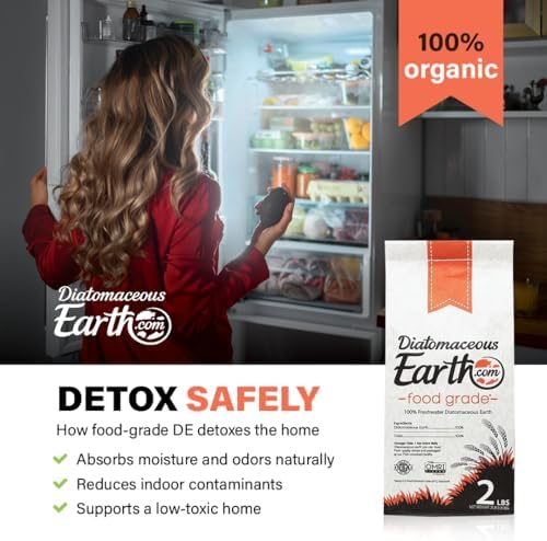 Diatomaceous earth powder in a clear scoop