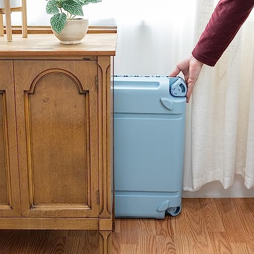 SPORT PET portable medium dog kennel side angle view highlighting the built in ventilation slots for pet comfort.