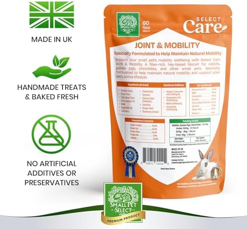 Premium timothy hay biscuits containing glucosamine and turmeric for pets