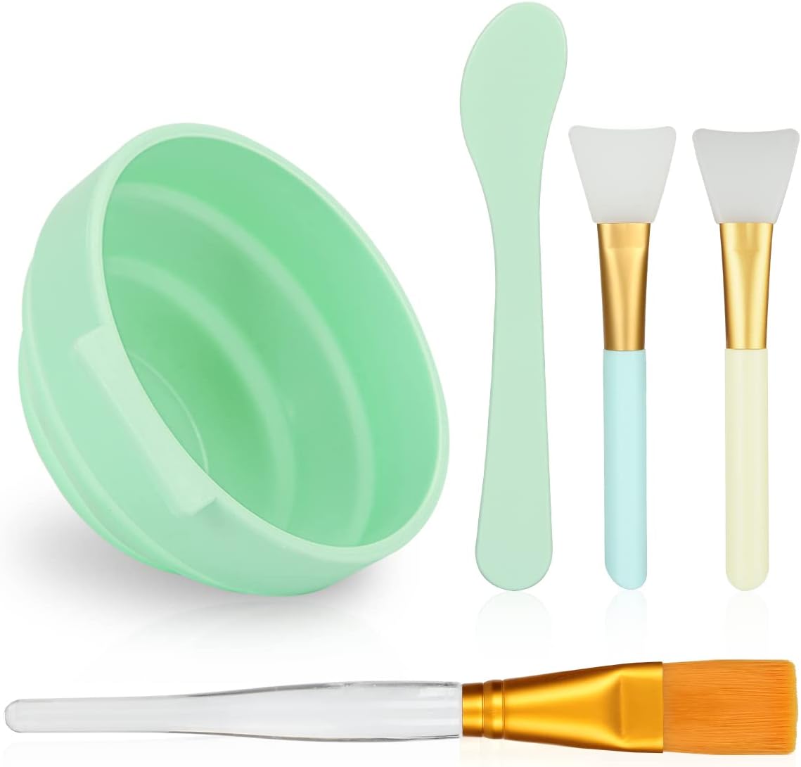 Plazuria Face Mask Mixing Bowl Set front view featuring the green silicone bowl and matching application brushes