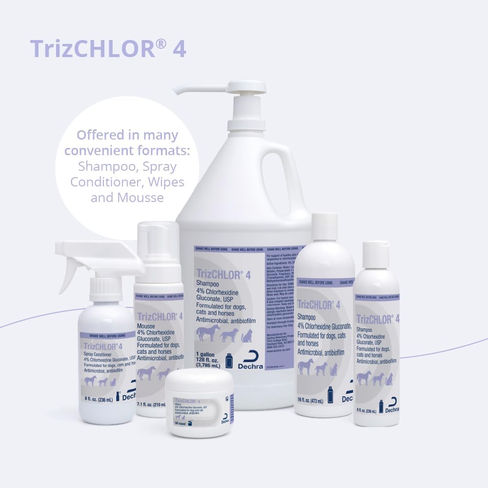 Alcohol-free TrizCHLOR 4 pet wipes for cleaning shallow wounds.
