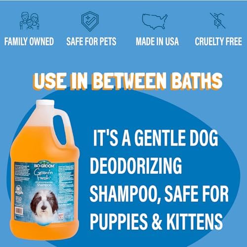 Sulfate free pet shampoo by Bio-Groom with aloe vera and soy protein